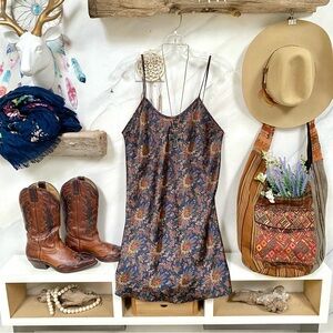 Enchanting slip boho spaghetti strap tunic/camisole/mini dress w hippy vibe